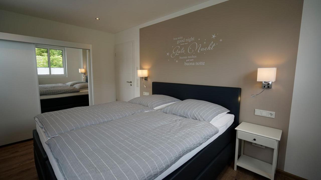 Neu Mont Royal Suiten 2 Bis 4 Personen ทราเบิน-ทราร์บาค ภายนอก รูปภาพ