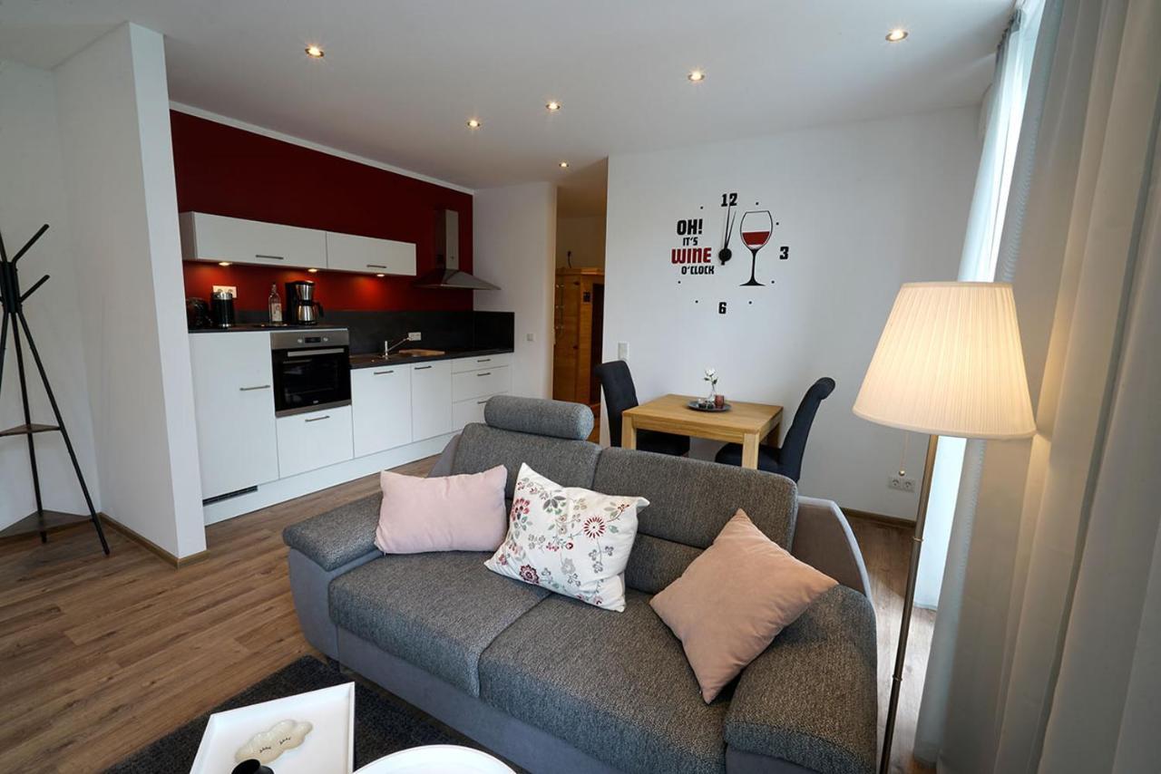 Neu Mont Royal Suiten 2 Bis 4 Personen ทราเบิน-ทราร์บาค ภายนอก รูปภาพ